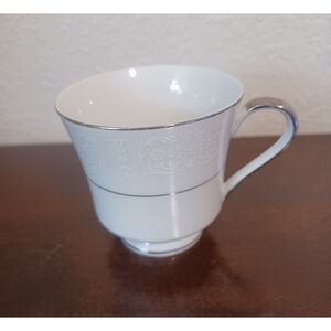 Royal Song,Fine China, 3028 Bridal Lace